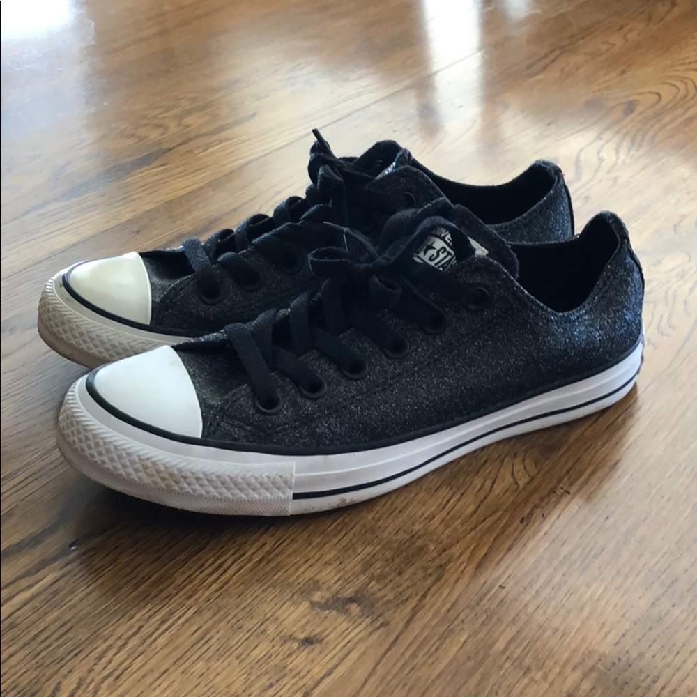 Women’s converse shiny size 7 - Picture 1 of 6
